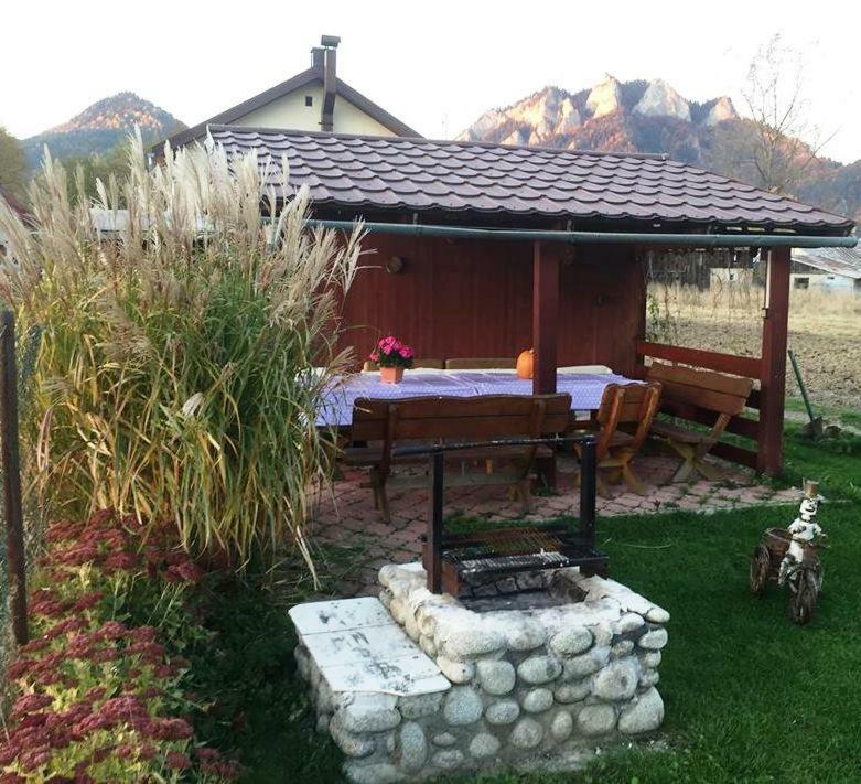 Penzión pod Troma Korunami Červený Kláštor Exterior foto